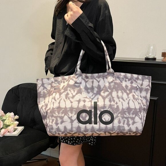 ALO Yoga Handbags - NWT - never used  ALO Yoga | Tye Dye Tote
